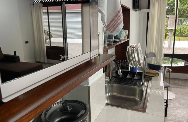 Cozy and confy apart just a few blocks from Down Town La Fortuna, Volcan Arenal.