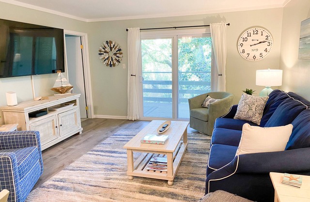 Cozy and Secluded 2BR/2BA fully equipped condo just a short walk to the beach