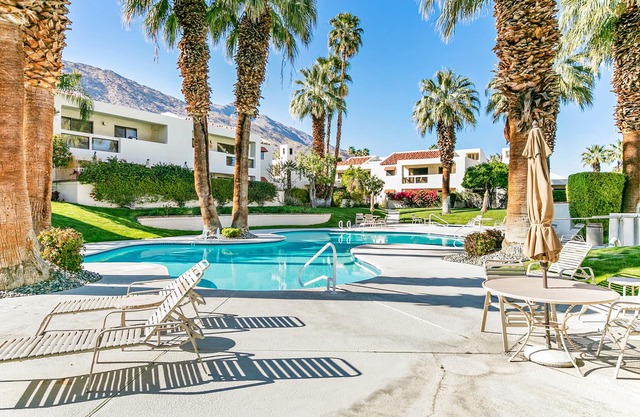 Cozy and Spacious Canyon Granada condo in South PS w/pools, spas & tennis court