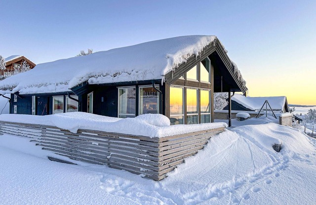 Cozy and welcoming cottage with beautiful panoramic views over the countryside.