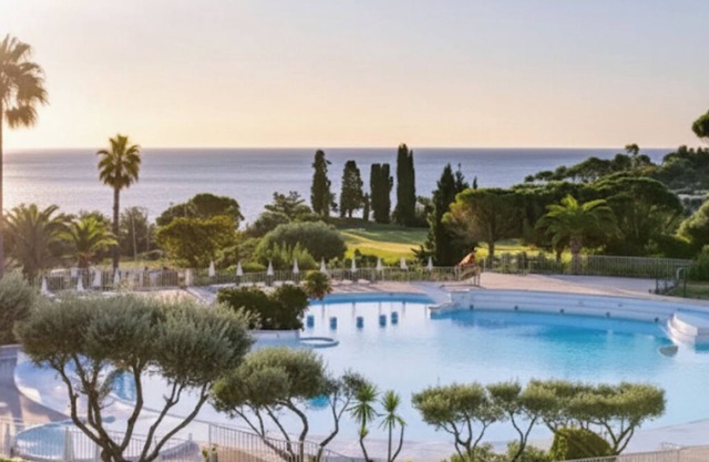 Cozy Apartment in Agay with Stunning Views