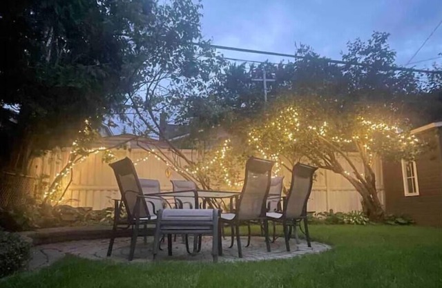 Cozy Apartment in Hull, 10min to DT Ottawa, Gatineau Park/City Center w/ Parking