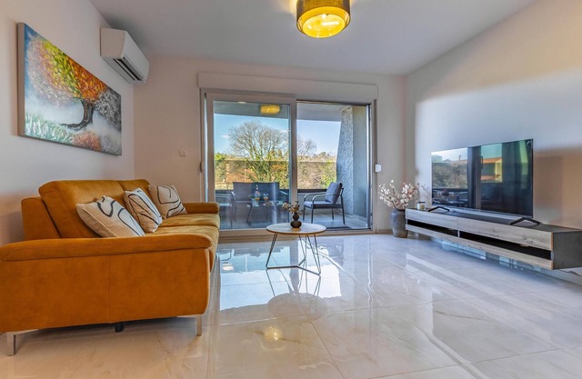 Cozy apartment in Pula with WiFi
