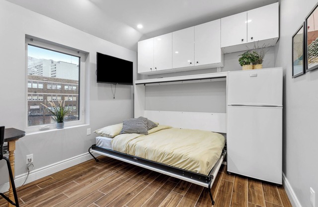Cozy apartment in the heart of Ottawa, just a short walk from downtown!