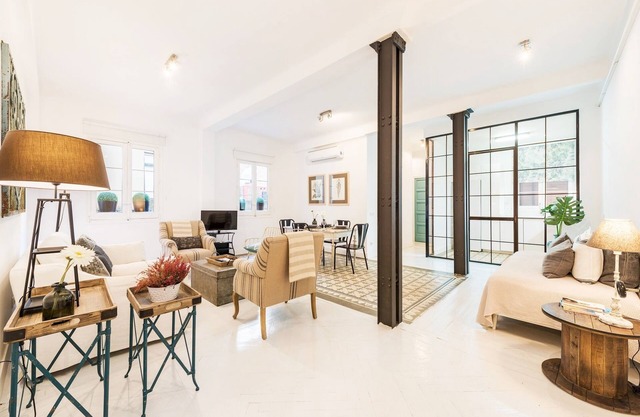 Cozy Apartment next to La Castellana. Velazquez II