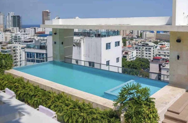 Cozy apartment*with pool*close to mall, best restaurant and more
