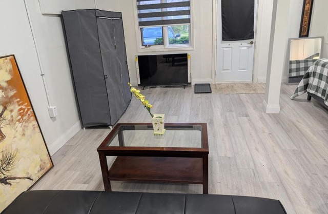 Cozy Bachelor Unit