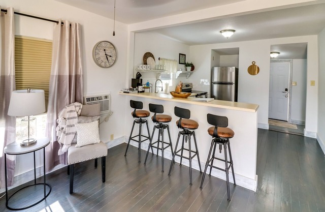Cozy Ballinger Vacation Rental w/Deck & Grill!