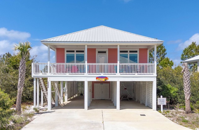 Cozy Beach Cottage Commercial Ice Machine 5 star reviews for 8 years!