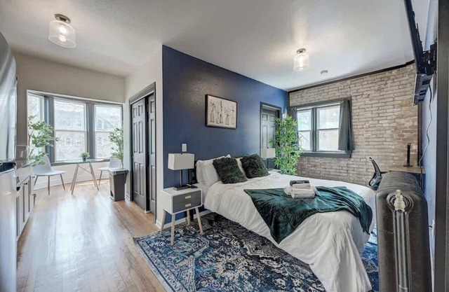 Cozy Beachside Studio in McKinley Beach, BradySt