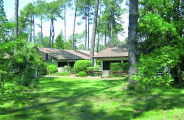 Cozy bungalow with a terrace located just 5 km from the lake