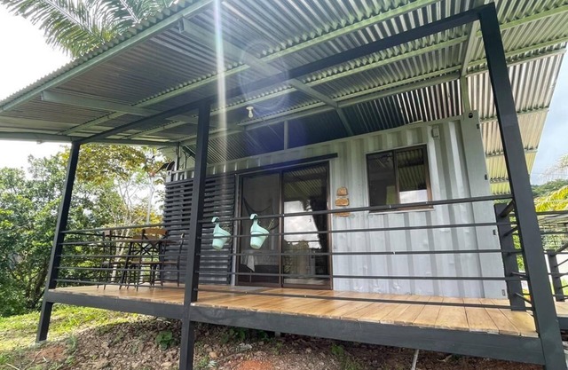 Cozy Cabin #1 for 2 in Osa Peninsula with a great sunset view. With WiFi and AC