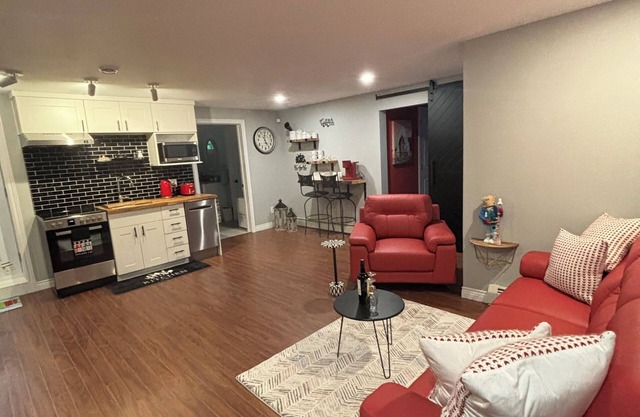 Cozy Studio Apartment in private home close to downtown St John’s. In PCSP!