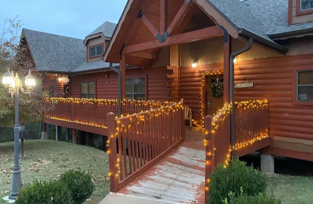 Cozy Cabin 2 - A Great Holiday Family Place - Come Play and Stay!