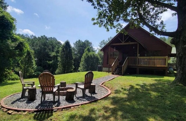 Cozy Cabin at Copperhill, Tn. nFire Pit, Hot Tub, Nature Trails.WOW