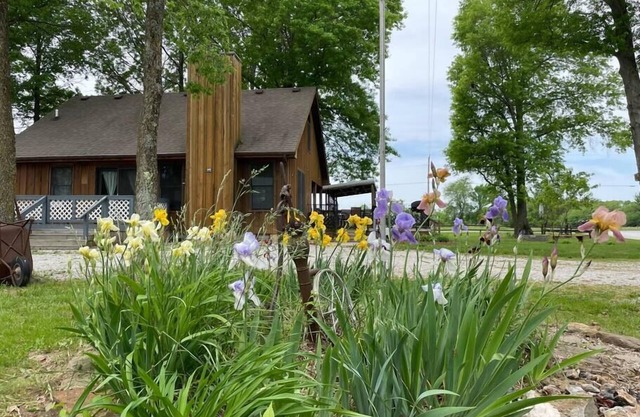 Cozy Cabin by Bucksaw Marina, Truman Lake