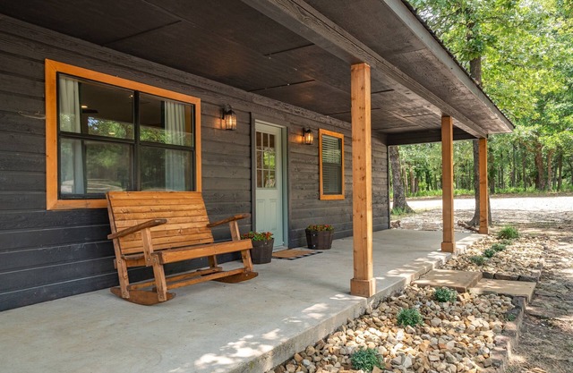 Cozy Cabin! Hot Tub | Nature | Ponds