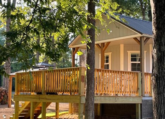 Cozy Cabin in Crestwood Subdivision