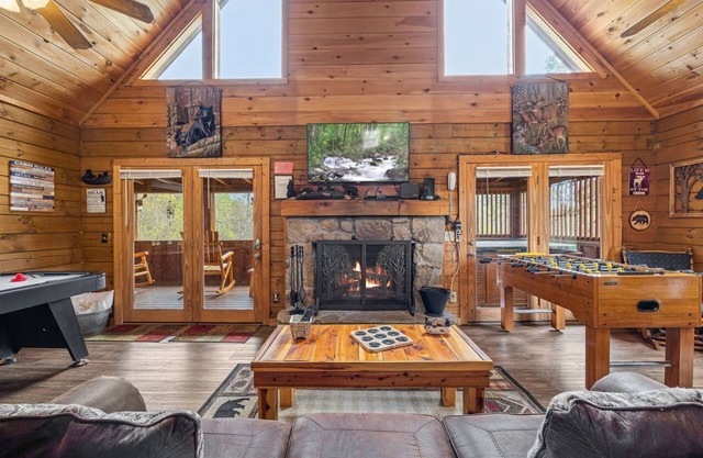Cozy cabin in the Mountains.