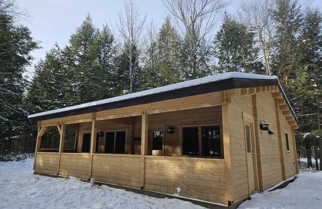 Cozy cabin on lake with private dock in the Northwoods of Wisconsin