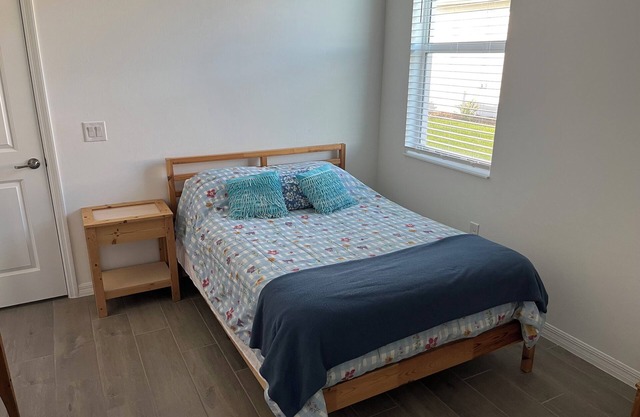 Cozy casita in charming Ave Maria
