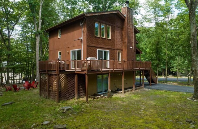 Cozy Chalet Game Rm and Fireplace