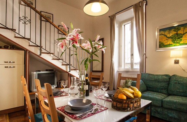 Cozy Charming Quiet Studio a few meters from Villa Borghese - a/C, Wifi, TV SaT