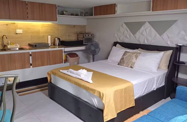 Cozy chic studio apartment