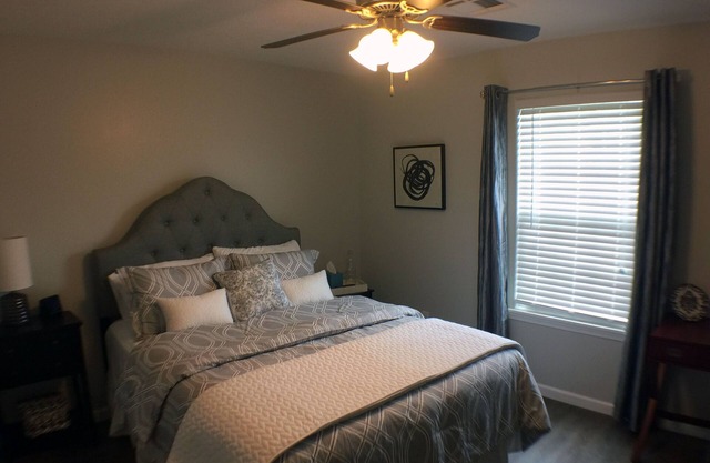 Cozy, Chic Townhouse/Dog Friendly 515B
