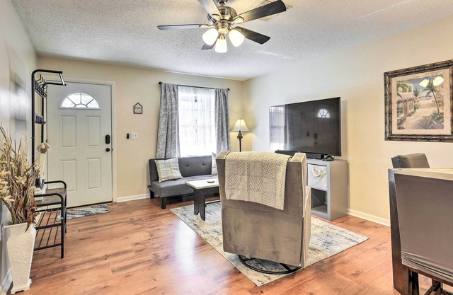 Cozy Citrus Springs Vacation Rental w/ Lanai!