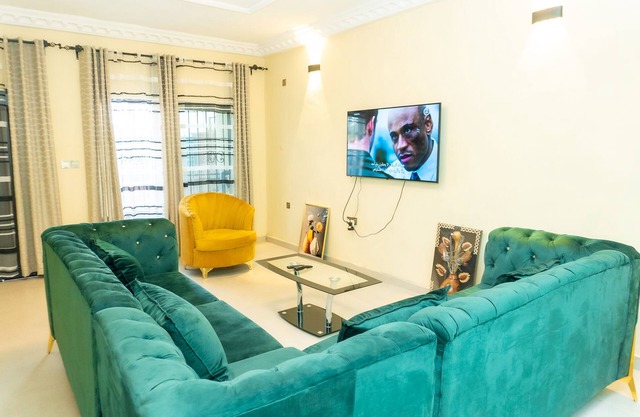 Cozy, Clean and Accessible 2 Bedroom Apartments.