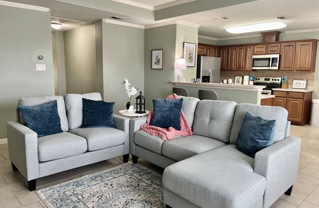Cozy Coastal Cottage that is 15-minute drive to the beach!