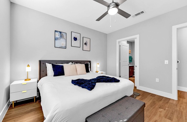 Cozy Comfort1bd Attached Garage+Desk+Pool+Gym