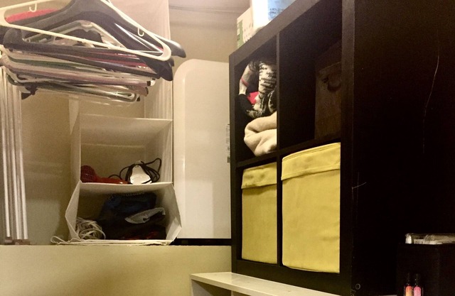 Cozy Comfortable Multi-levelled Studio!!!