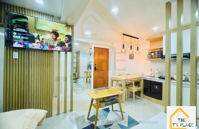 Cozy Condo in Fairview/North Caloocan with WiFi, AC, Netflix, YouTube
