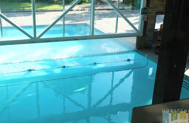 Cozy Copeland Studio + Pool + Patio + Parking