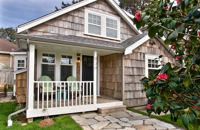 Cozy Cottage, 1 block from Beach and minutes from Downtown Cannon Beach