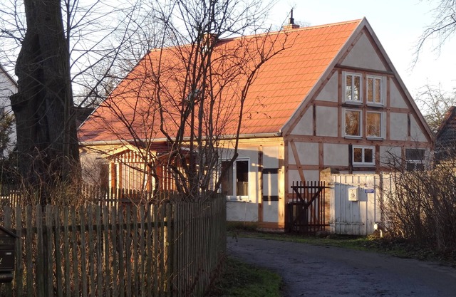 Cozy cottage in a fantastic location right on the river with a beautiful garden