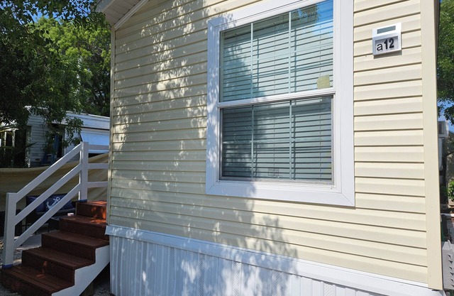 Cozy Cottage in Big Pine Key – 35 Min to Key West, Pool & Free Parking