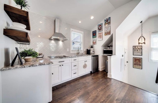 Cozy cottage in wonderful East Nashville