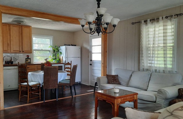 Cozy Cottage like a Spa in Downtown Fuquay-Varina