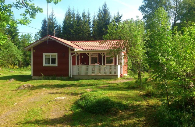 Cozy cottage near the lake, including free Wi-Fi and own rowing boat