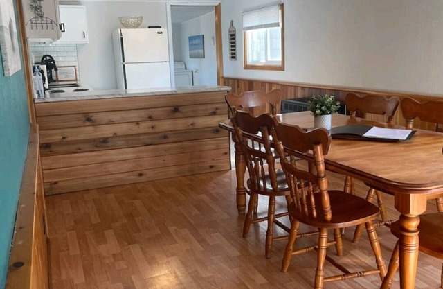 Cozy cottage rental 1 min walk to sandy beach inside unesco world biosphere!