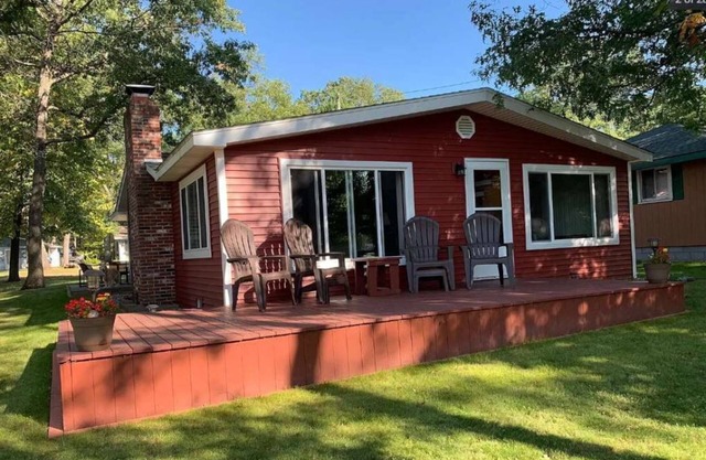 Cozy Cottage w/Patio, Steps to Lake & Beach Access!