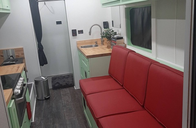 Cozy Custom Offgrid RV in brilliant Chesterfield with AC, Heat and WiFi