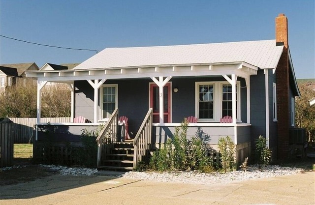 Cozy Cute Historic - Seaspray Cottage #3