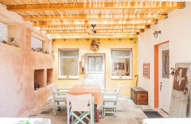 Cozy Cycladic Cottage | Steps From the Beach & Close to Town.