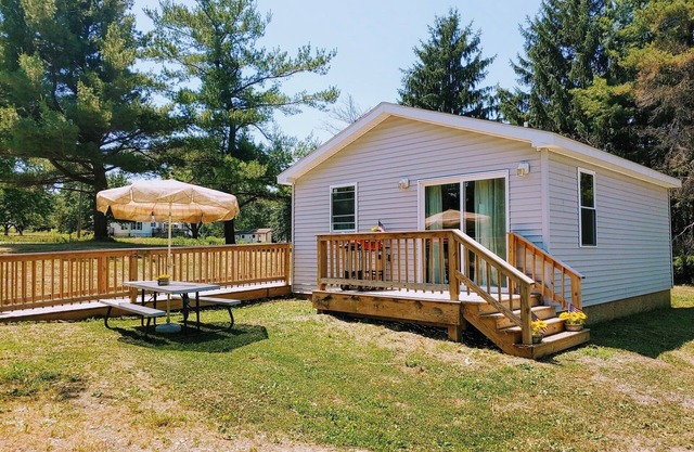 Cozy Farm Stay Near Keuka Lake/No Cleaning Fee/Pet Friendly/Wi-Fi + More!