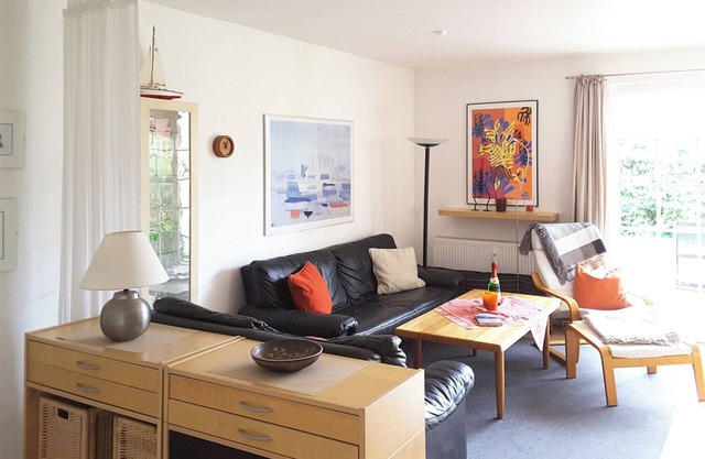 Cozy first floor apartment with south-facing terrace, WLAN, washing machine, max. 4 p.