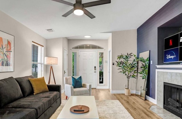 Cozy Home away from Home | Quiet Office, King Bed